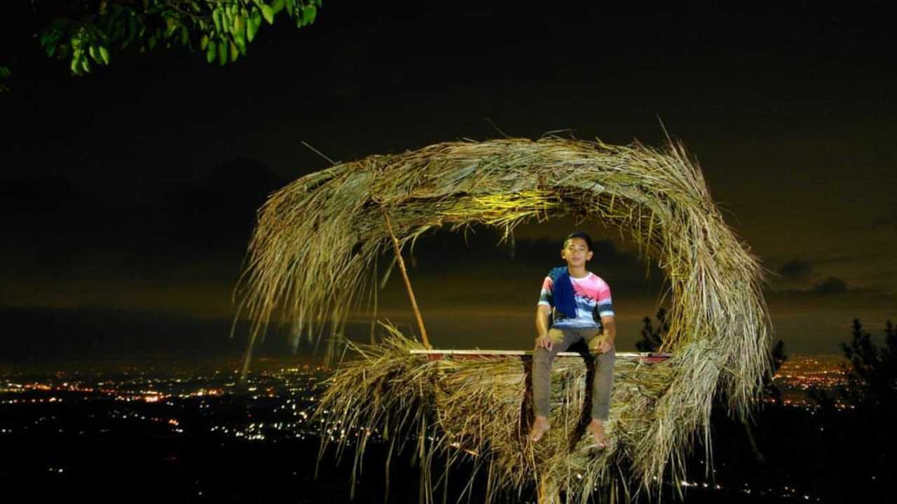 Puncak Becici Malam Hari