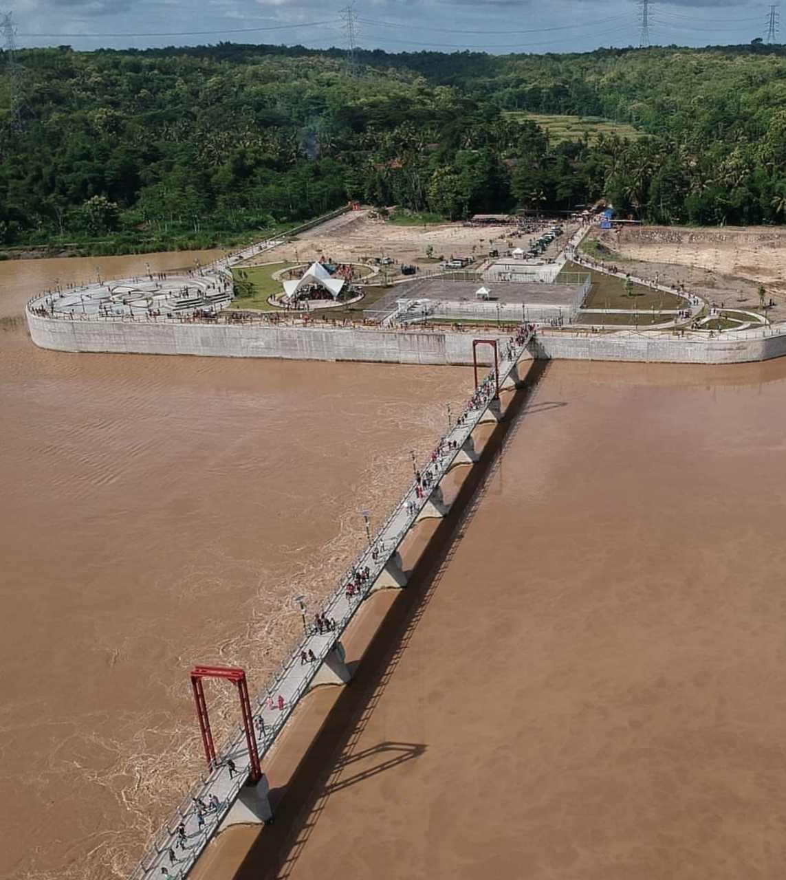 Jembatan Bendungan Kamijoro