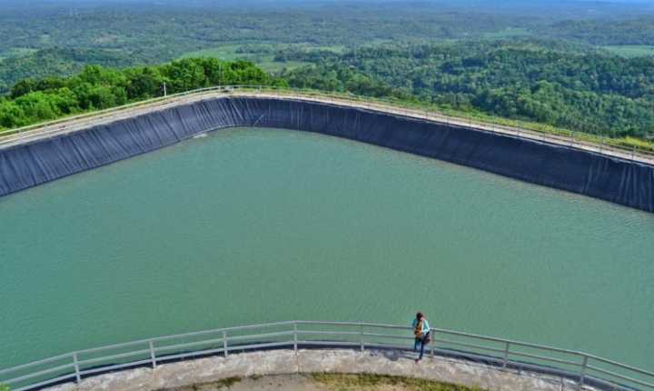 Wisata Waduk Mini Kleco