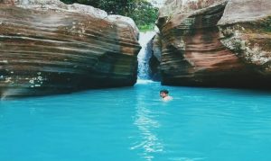 Luweng Sampang Air Terjun Unik di Gunung Kidul