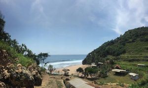 Wisata Pantai Seruni Jogja Yang Masih Sepi