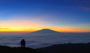 Puncak Sikunir Wisata Dieng Jawa Tengah