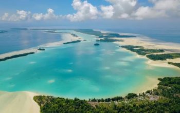 Wisata Alam Halmahera: Menelusuri Keindahan Air Terjun Cikala dan Pantai Gamlamo